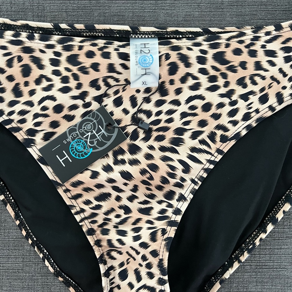 NEW H2OH Ultimate Underwire Leopard Bandeau Bikini Top & Bottom - Picture 3 of 10